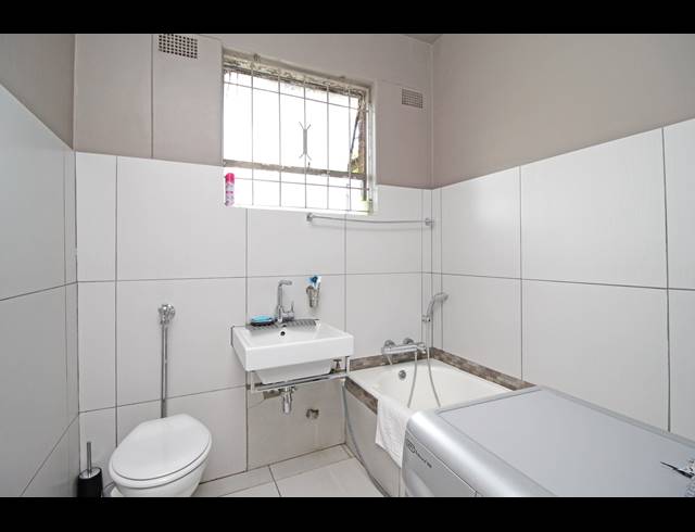 3 BEDROOM APARTMENT FOR SALE IN BLACKHEATH